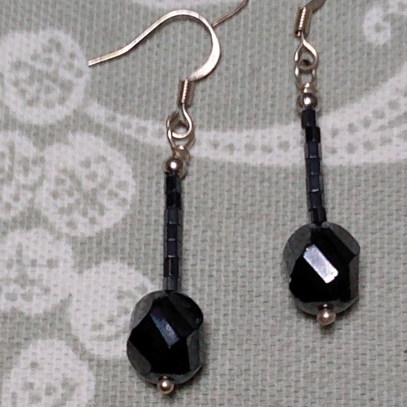 Hematite Necklace & Earrings Set - Picture 2 of 11